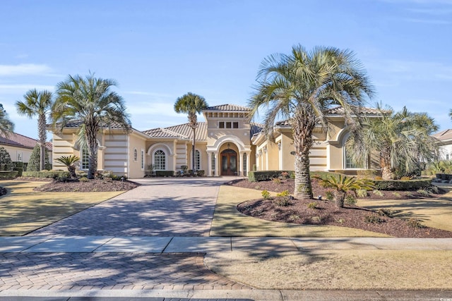 view of mediterranean / spanish-style house