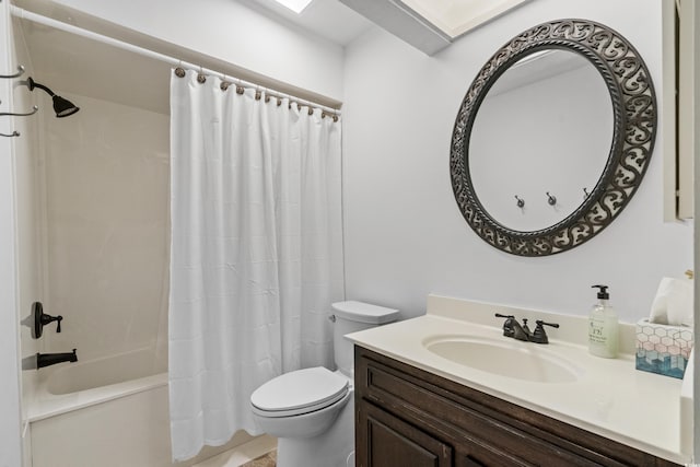 full bathroom featuring vanity, shower / bathtub combination with curtain, and toilet