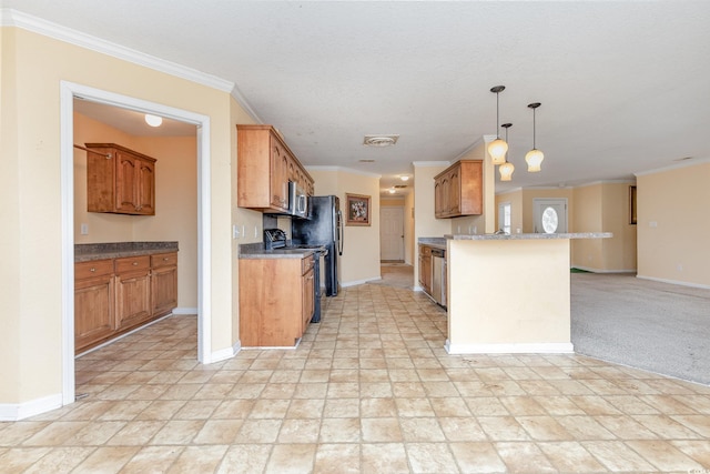 kitchen featuring hanging light fixtures, ornamental molding, stove, and kitchen peninsula