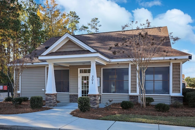 view of front of property