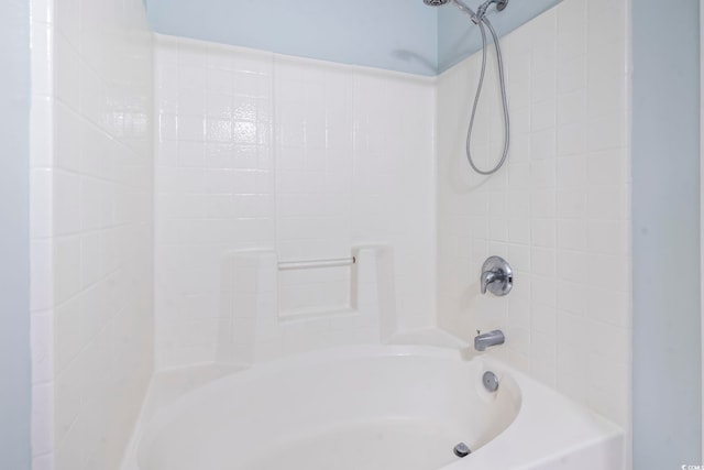 bathroom featuring shower / washtub combination