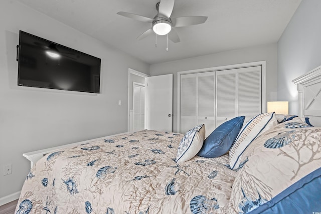 bedroom featuring a closet and ceiling fan