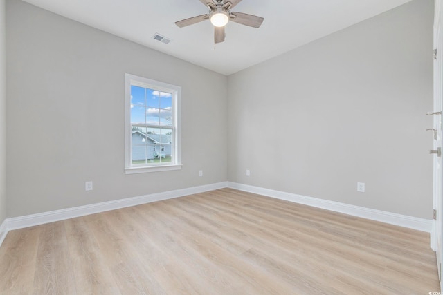 unfurnished room featuring ceiling fan and light hardwood / wood-style flooring