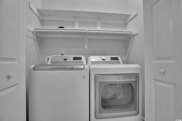 4200 Coquina Harbour Dr Unit H3, Little River, SC 29566 - laundry area with separate washer and dryer