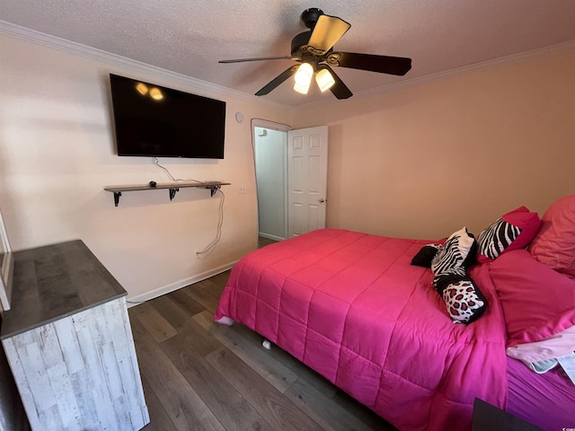 bedroom featuring crown molding, ceiling fan, a textured ceiling, and dark hardwood / wood-style flooring