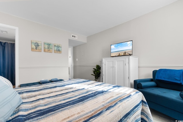 bedroom featuring a closet