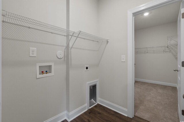 1212 NW Calabash Station Blvd, Calabash, NC 28467 - laundry area with washer hookup, laundry area, electric dryer hookup, baseboards, and gas dryer hookup