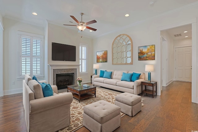 822 Farrow Pkwy, Myrtle Beach, SC 29577 - living room featuring a ceiling fan, wood finished floors, plenty of natural light, ornamental molding, and recessed lighting