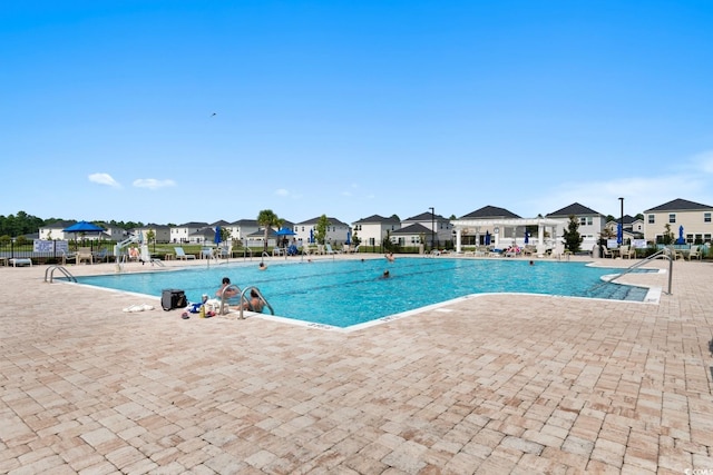 view of swimming pool