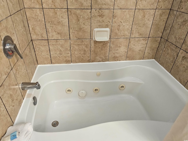 bathroom featuring a bathtub