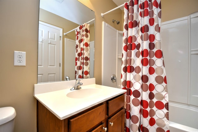 full bathroom with toilet, vanity, and shower / bathtub combination with curtain