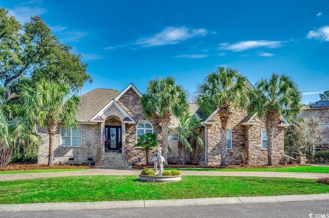 view of front of house featuring a front lawn