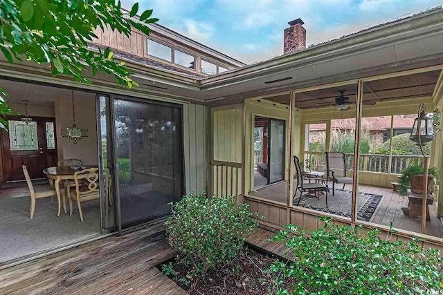 deck with ceiling fan