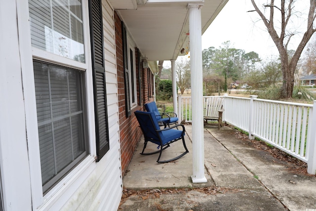 view of patio / terrace with covered porch