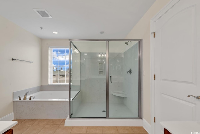 249 Venice Way Unit 3301, Myrtle Beach, SC 29577 - unfurnished bedroom featuring light hardwood / wood-style floors, a closet, and ceiling fan