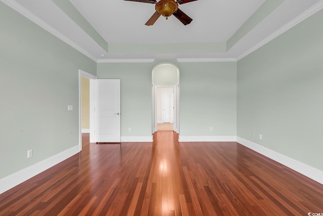 249 Venice Way Unit 3301, Myrtle Beach, SC 29577 - walk in closet with wood-type flooring