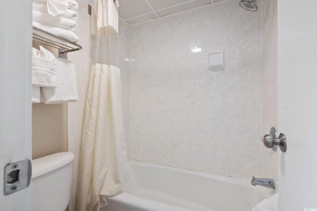 1105 S Ocean Blvd Unit 1134, Myrtle Beach, SC 29577 - bathroom with shower / bath combination with curtain and toilet