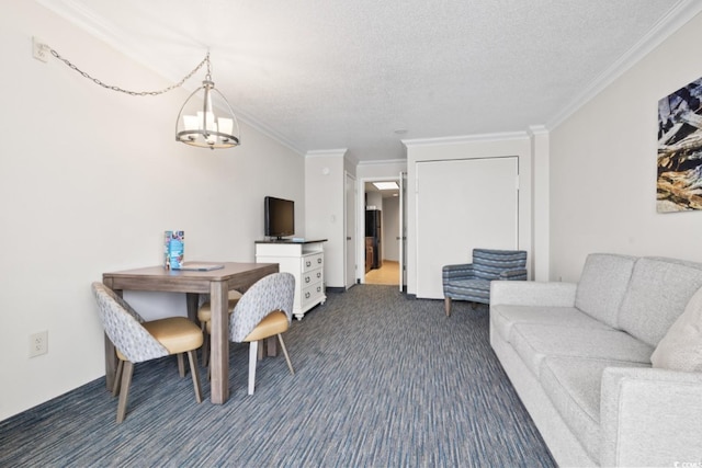 1105 S Ocean Blvd Unit 1134, Myrtle Beach, SC 29577 - carpeted dining area featuring ornamental molding, a textured ceiling, and a chandelier