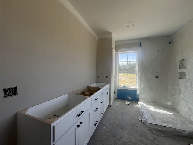 view of full bathroom