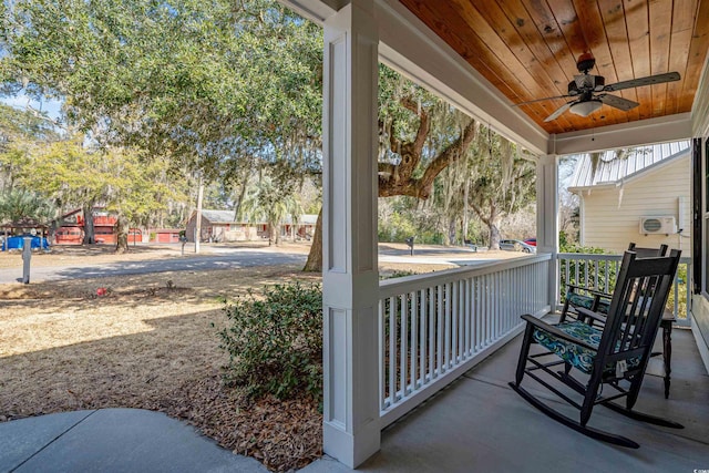 view of patio with ceiling fan and covered porch