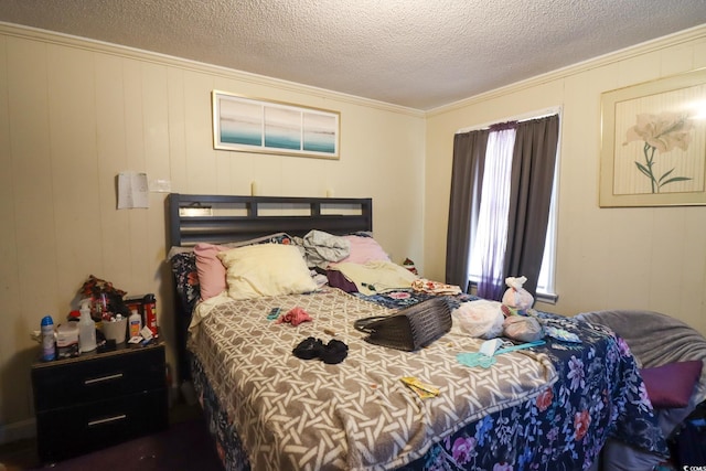 bedroom featuring a textured ceiling