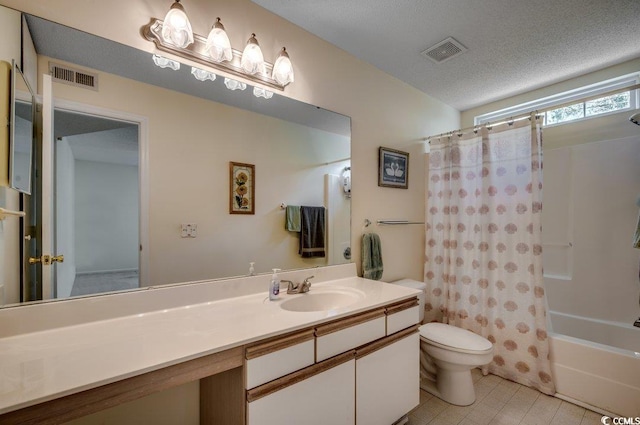 8545 Hopkins Cir Unit G, Myrtle Beach, SC 29575 - full bathroom featuring visible vents, shower / bath combination with curtain, toilet, and vanity