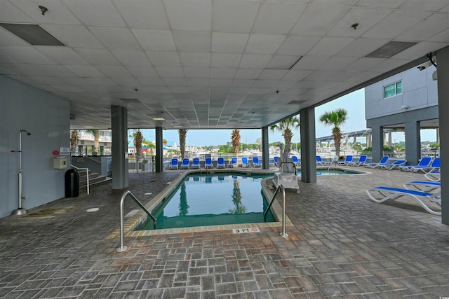 view of swimming pool