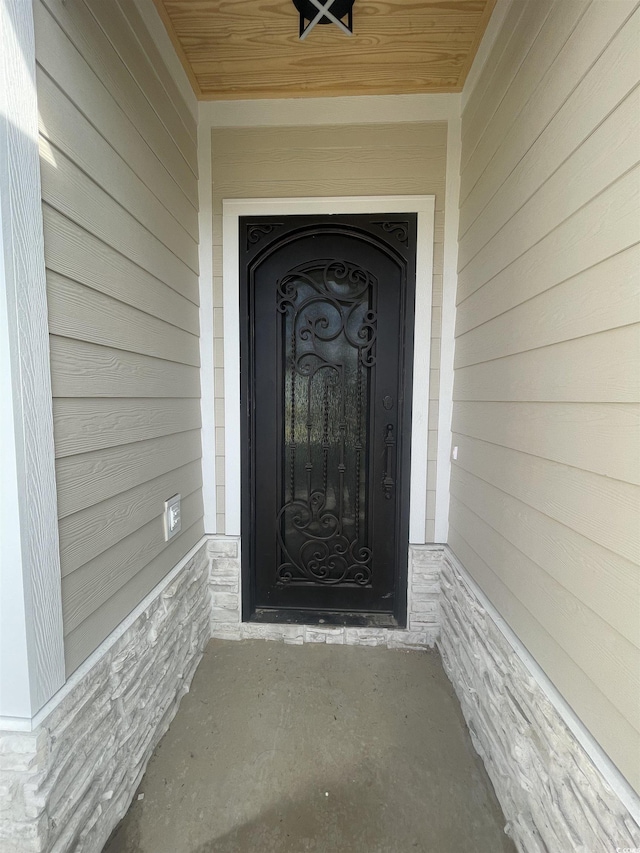 view of exterior entry