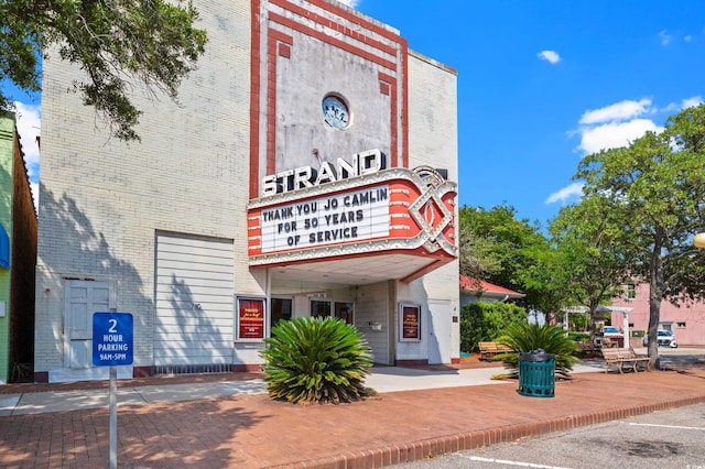 view of building exterior