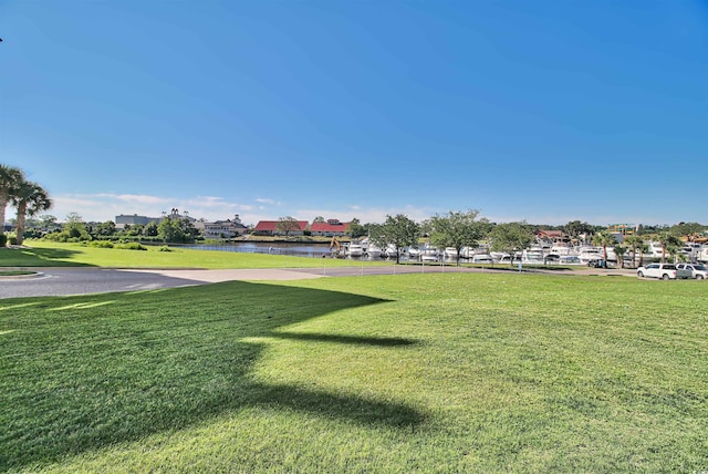 view of yard featuring a water view