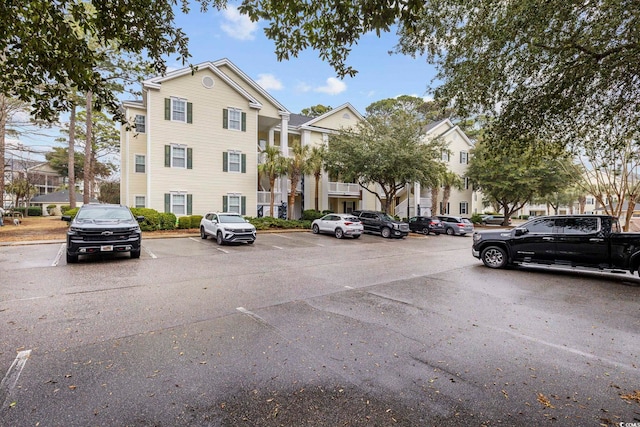 601 N Hillside Dr Unit 4632, North Myrtle Beach, SC 29582 - view of property featuring uncovered parking