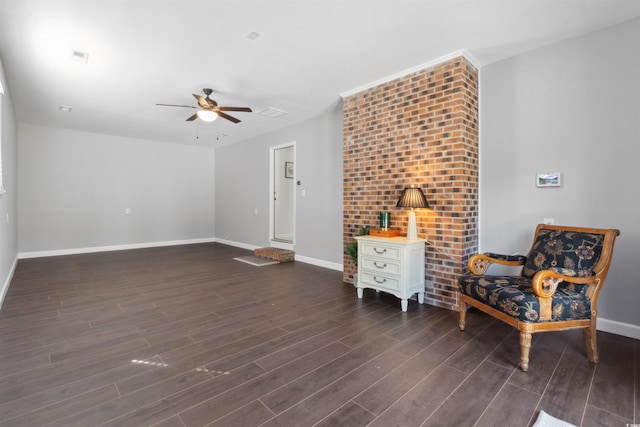 unfurnished room featuring dark wood-style floors, baseboards, and a ceiling fan