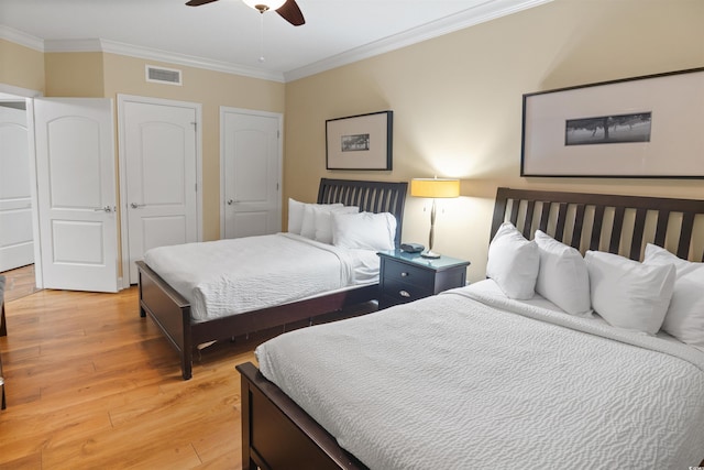 100 N Beach Blvd Unit 1917, North Myrtle Beach, SC 29582 - bedroom with light wood-style flooring, crown molding, and a ceiling fan