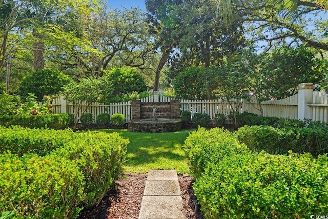 view of yard featuring fence