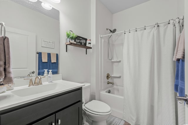 1118 Prescott Cir, Myrtle Beach, SC 29577 - full bath with toilet, vanity, and shower / tub combo with curtain