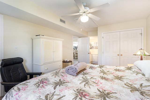 bedroom featuring a ceiling fan, a closet, and visible vents