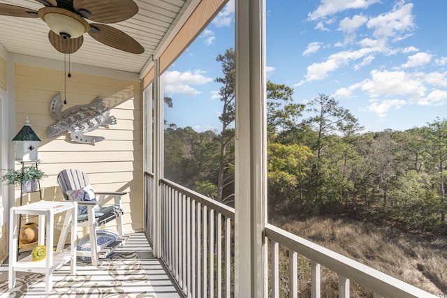 balcony featuring ceiling fan