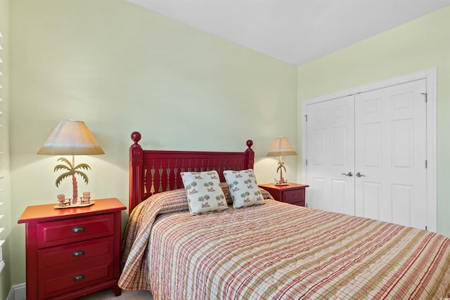 bedroom with a closet