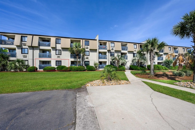 view of building exterior with a residential view