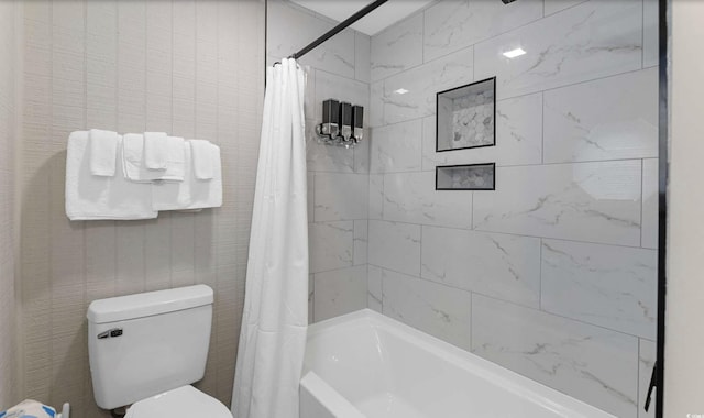 214 2nd Ave S, North Myrtle Beach, SC 29582 - full bathroom with shower / bath combination with curtain and toilet