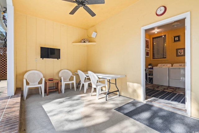 view of patio featuring ceiling fan and washer and dryer