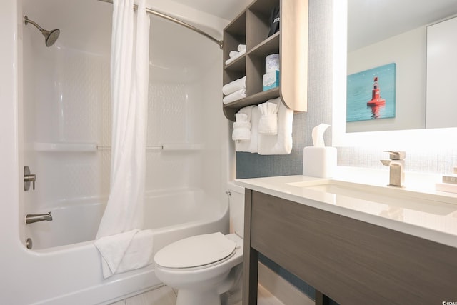 2401 S Ocean Blvd Unit 971, Myrtle Beach, SC 29577 - full bathroom featuring shower / bath combination with curtain, toilet, tasteful backsplash, and vanity
