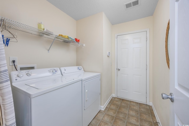 286 Bonnie Bridge Cir, Myrtle Beach, SC 29579 - washroom featuring baseboards, washing machine and clothes dryer, and a textured ceiling