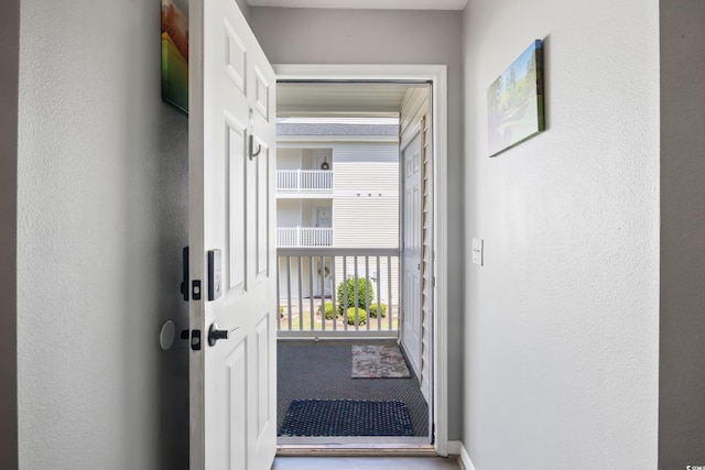 entryway featuring a textured wall