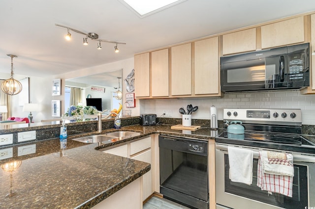 kitchen with a sink, open floor plan, light brown cabinetry, backsplash, and black appliances