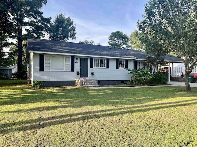 ranch-style house with crawl space and a front yard