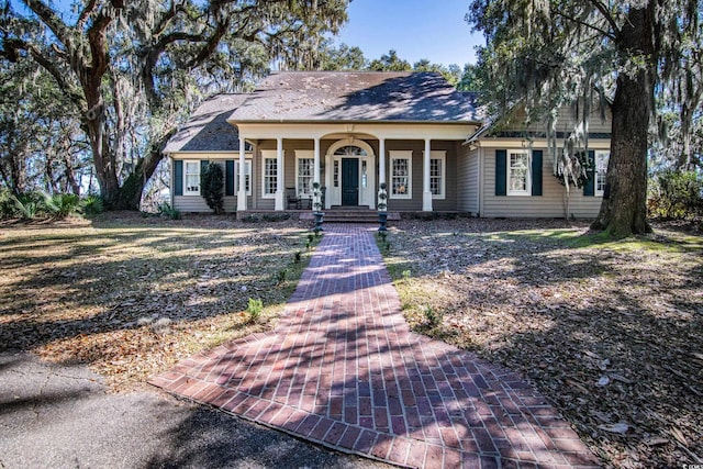 view of front of house featuring covered porch