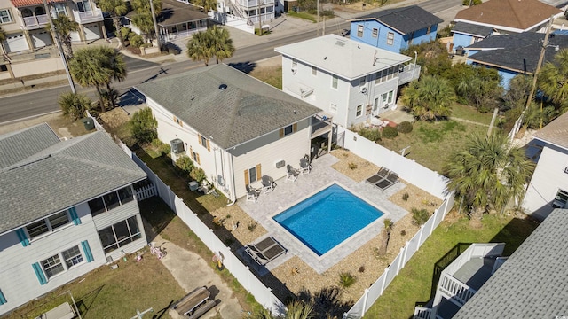 bird's eye view with a residential view