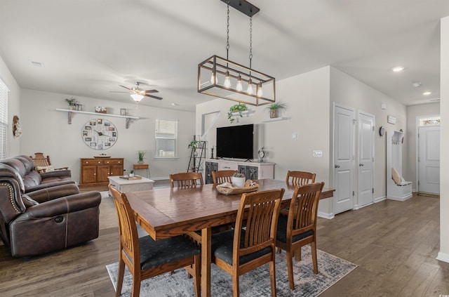 dining space featuring recessed lighting, wood finished floors, a ceiling fan, visible vents, and baseboards