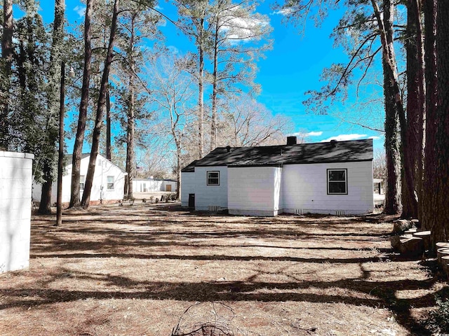 exterior space featuring crawl space